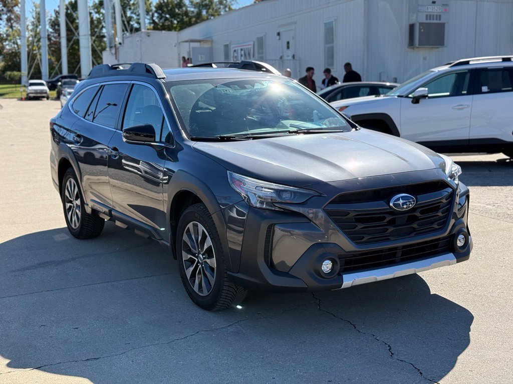 Used 2023 Subaru Outback Limited XT AWD/4WD image 4