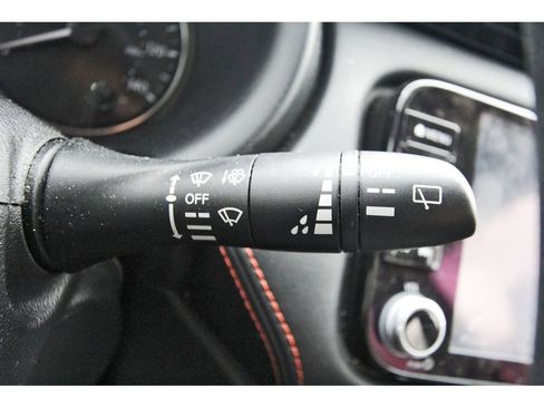 Used 2023 Nissan Kicks SR w/ SR Premium Package image 12