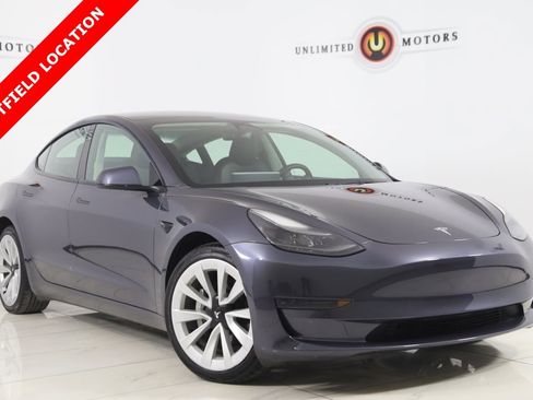 Used 2023 Tesla Model 3 Standard Range image 1