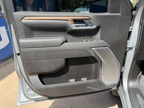Used 2025 Chevrolet Silverado 1500 High Country w/ High Country Premium Package RWD image 21