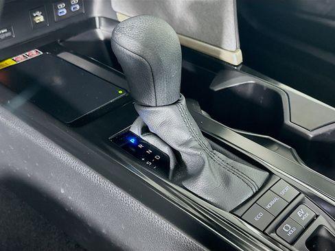 Used 2025 Toyota Camry LE image 25