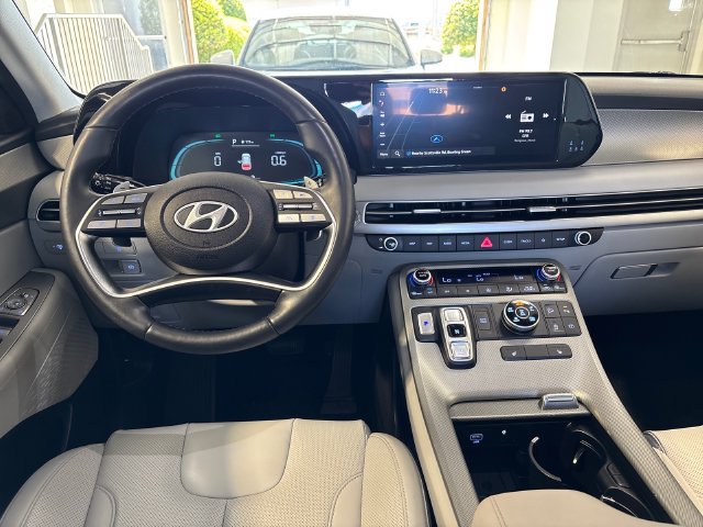 Used 2025 Hyundai Palisade SEL AWD/4WD image 18