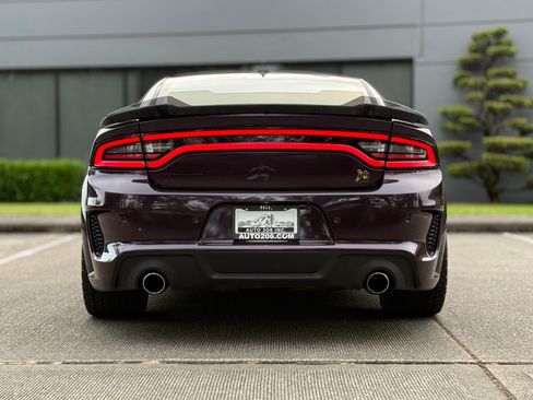 Used 2022 Dodge Charger Scat Pack RWD image 4