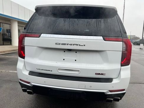 Used 2025 GMC Yukon Denali image 5