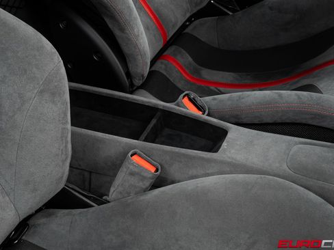 Used 2020 Ferrari 488 Pista Coupe image 42