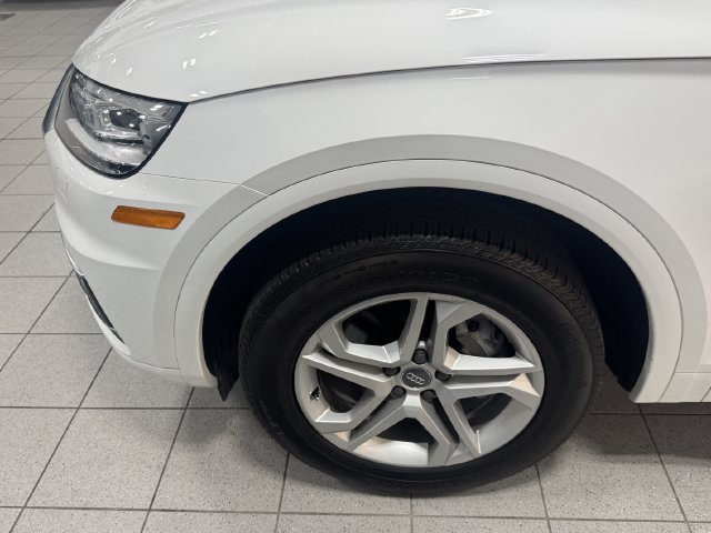 Used 2019 Audi Q5 Premium w/ Convenience Package AWD/4WD image 10