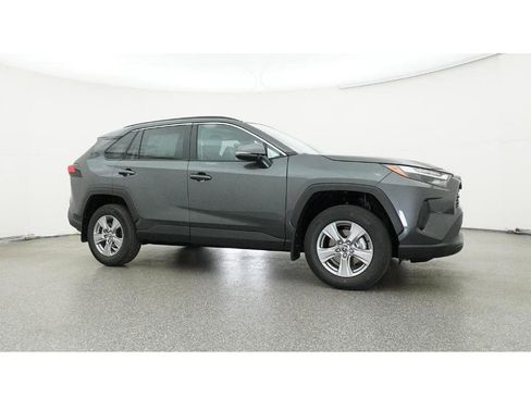 Used 2025 Toyota RAV4 XLE w/ Convenience Package FWD image 28