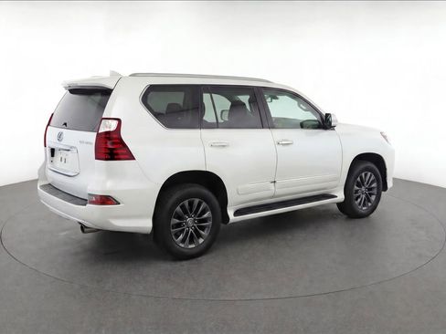 Used 2017 Lexus GX 460 Luxury AWD/4WD image 4