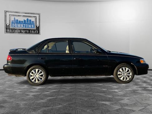 Used 2001 Toyota Corolla CE image 5