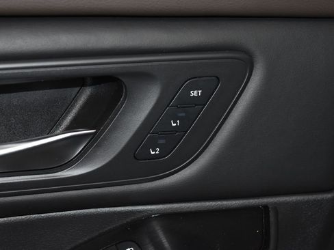 Used 2023 Nissan Rogue SL w/ SL Premium Package image 5