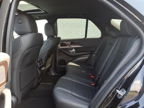 Used 2025 Mercedes-Benz GLE 350 4MATIC image 13