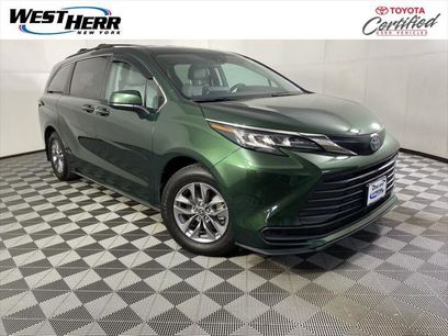 Certified 2022 Toyota Sienna LE