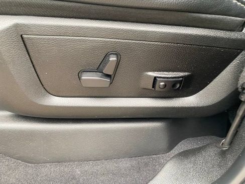 Used 2024 RAM 2500 Laramie w/ Safety Group AWD/4WD image 21