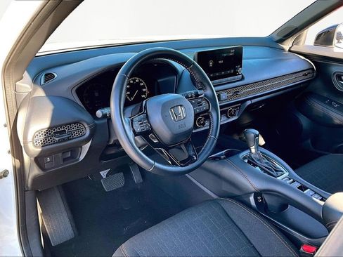 Used 2025 Honda HR-V Sport image 14