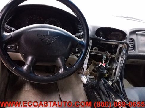 Used 1998 Chevrolet Corvette Convertible w/ Memory Pkg image 11