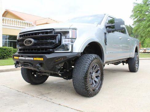 Used 2020 Ford F250 Lariat AWD/4WD image 9