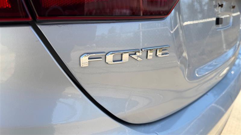Used 2021 Kia Forte LXS FWD image 14