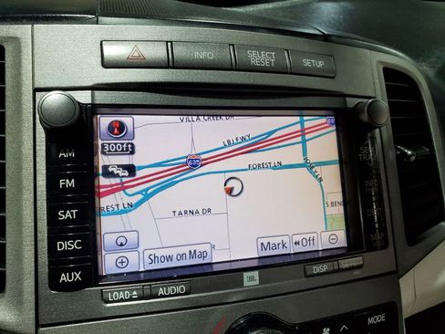 Used 2012 Toyota Venza Limited image 30