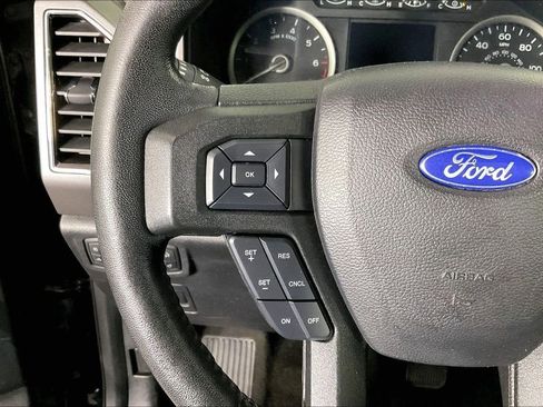 Used 2018 Ford F150 XLT w/ Equipment Group 302A Luxury AWD/4WD image 26