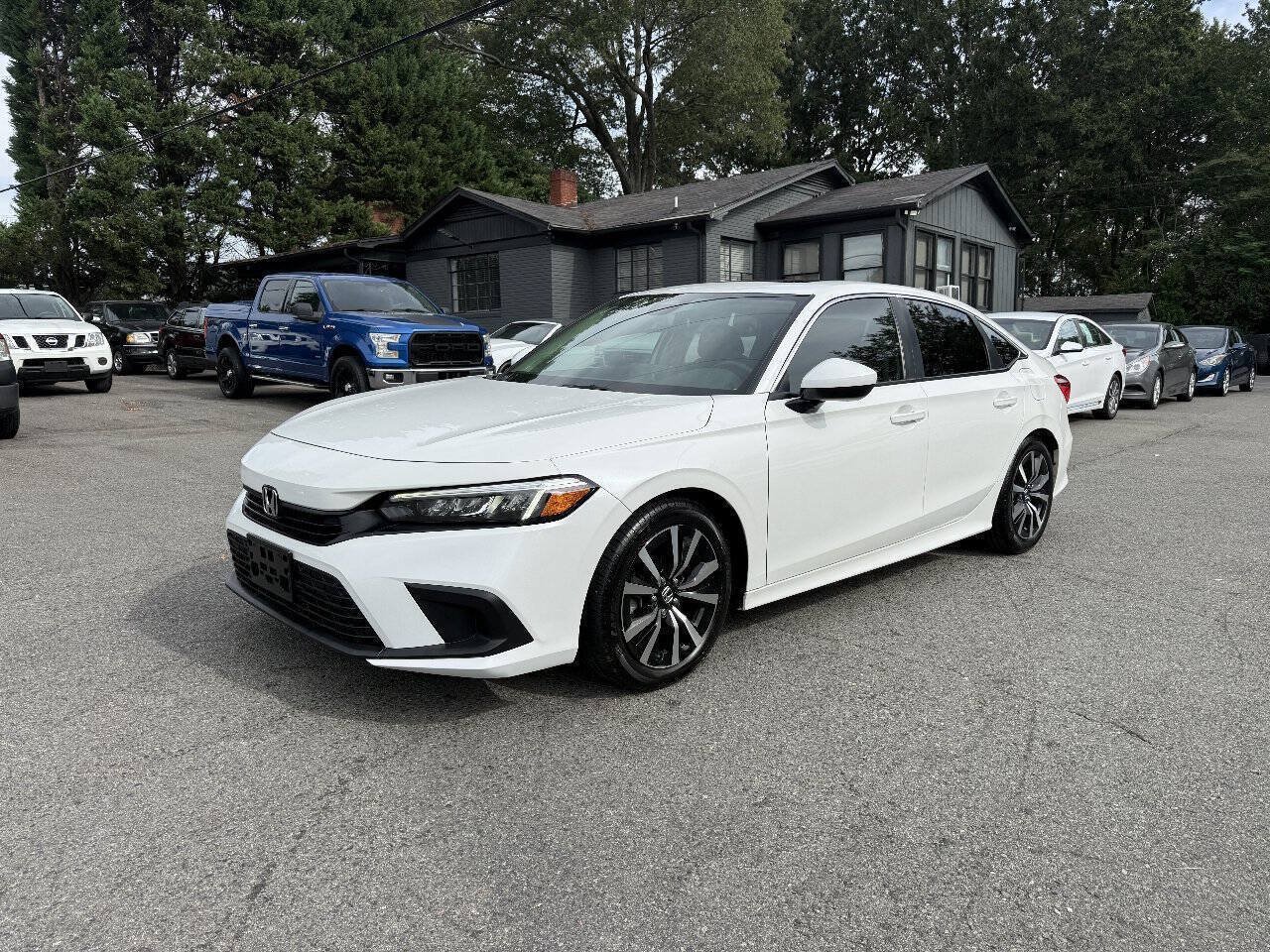 Used 2024 Honda Civic EX image 2
