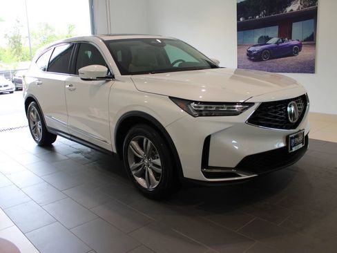 New 2026 Acura MDX SH-AWD image 2