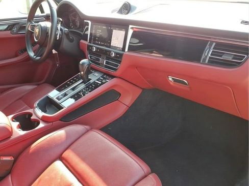Used 2023 Porsche Macan S AWD/4WD image 23