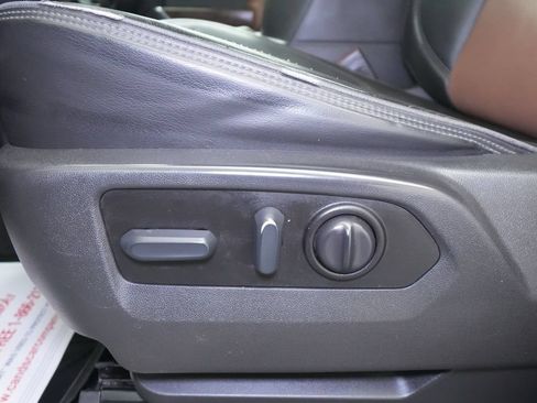 Used 2021 Chevrolet Silverado 1500 High Country w/ LPO, Dark Essentials Package AWD/4WD image 18