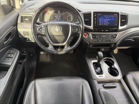 Used 2018 Honda Ridgeline RTL-T image 14