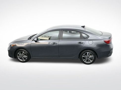 Used 2024 Kia Forte LXS image 29