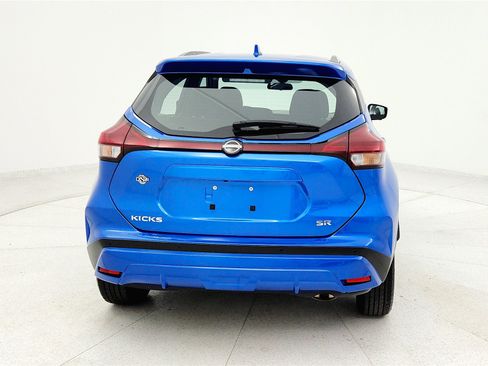 Used 2024 Nissan Kicks SR image 3