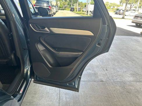 Used 2018 Audi Q3 2.0T Premium FWD image 30