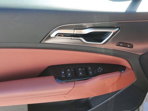 Certified 2023 Kia Sportage SX image 18