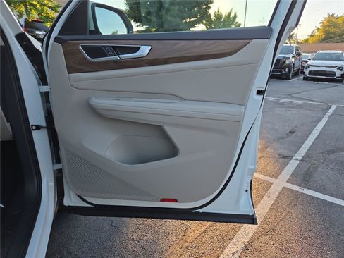 New 2026 Volkswagen Atlas SE FWD image 26