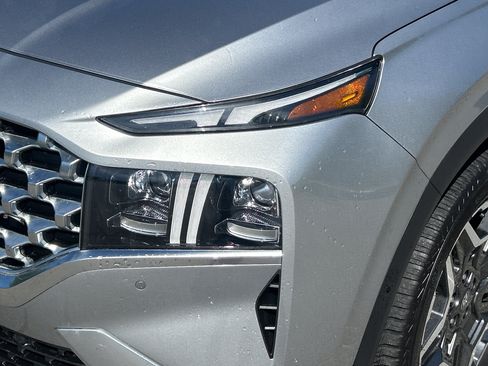 Certified 2021 Hyundai Santa Fe Limited AWD/4WD image 9