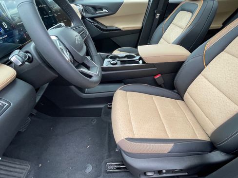 New 2026 Chevrolet Equinox ACTIV w/ Convenience Package III image 12