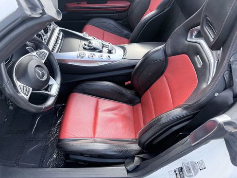 Used 2018 Mercedes-Benz AMG GT Roadster image 40