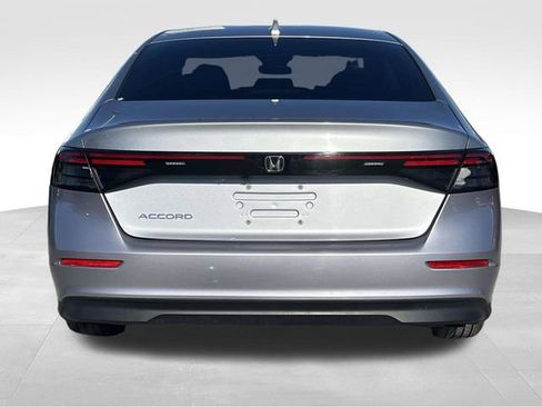 Used 2023 Honda Accord EX image 6