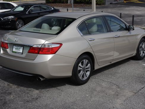 Used 2015 Honda Accord LX image 13