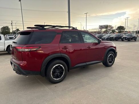 Used 2024 Nissan Pathfinder Rock Creek AWD/4WD image 3