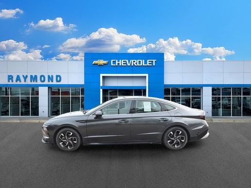 Used 2025 Hyundai Sonata SEL AWD/4WD image 6