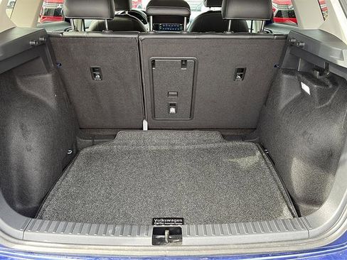 Certified 2024 Volkswagen Taos SE FWD image 19