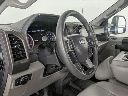 Used 2022 Ford F250 XL w/ Power Equipment Group image 23