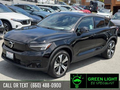 Used 2023 Volvo C40 Recharge Core AWD/4WD image 1