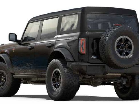 New 2025 Ford Bronco Badlands w/ Sasquatch Package image 2