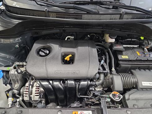 Used 2025 Kia Soul LX w/ LX Technology Package FWD image 13