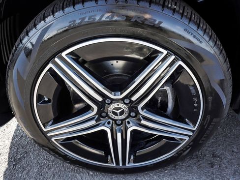 Used 2025 Mercedes-Benz GLE 450e 4MATIC w/ AMG Line Exterior image 8