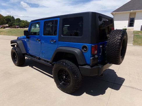Used 2015 Jeep Wrangler Unlimited Sport AWD/4WD image 30