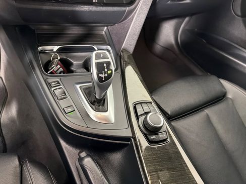 Used 2017 BMW 330i xDrive Sedan AWD/4WD image 19