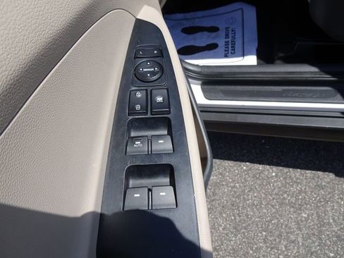 Used 2016 Hyundai Tucson SE w/ Option Group 02 FWD image 13