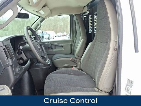 Used 2021 GMC Savana 2500 w/ Driver Convenience Package image 15